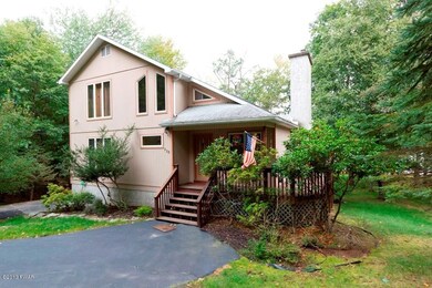 228 Fawn Lake Dr, Hawley, PA 18428 - photo 2