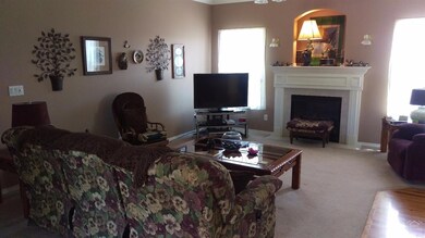 314 SE Springer Ct, Bend, OR 97702 - photo 2