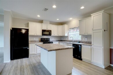 192 Northwoods Ct, Azle, TX 76020 - photo 7