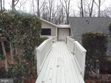 2403 Sugarberry Ct, Reston, VA 20191 - photo 2