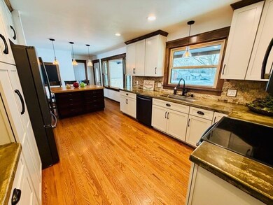 726 28th Ave, Monroe, WI 53566 - photo 7