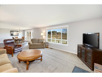 Living Room/Dining Room
