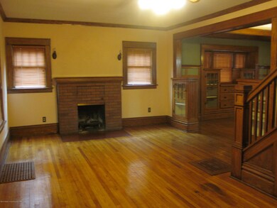 1715 S Genesee Dr, Lansing, MI 48915 - photo 4