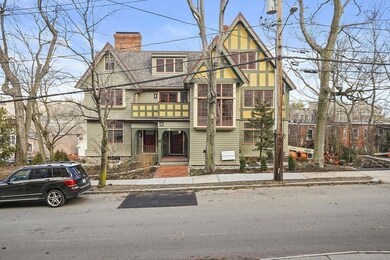 165 Winthrop Rd unit A, Brookline, MA 02445 - photo 3