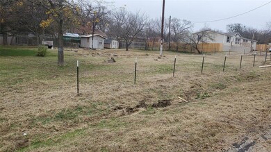 3717 Falconcrest Dr, Joshua, TX 76058 - photo 7