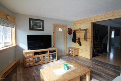 Living Room (3)