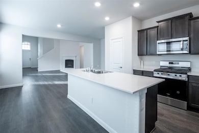 3951 Oak Creek Cir, Denison, TX 75020 - photo 4