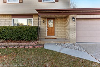 37643 Douglas Ct, Sterling Heights, MI 48310 - photo 4