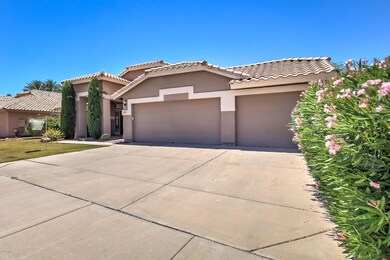 3921 W Sheffield Ave-2