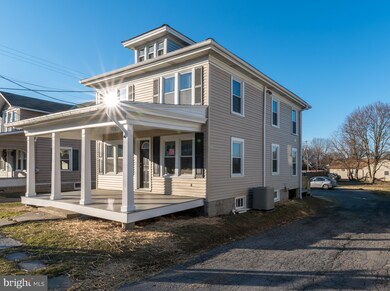 231 W Main St, Leola, PA 17540 - photo 2