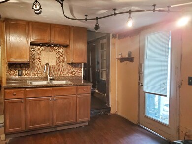 68 Railroad St, Enosburg, VT 05450 - photo 4