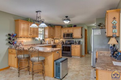 7139 SW 19th Ln, Topeka, KS 66615 - photo 7