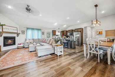 893 Azalea Ln, Clever, MO 65631 - photo 7