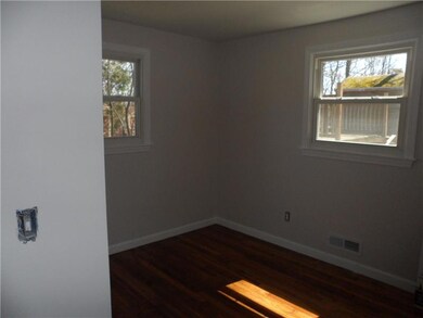 49 Ferncrest Dr, Cumberland, RI 02864 - photo 5