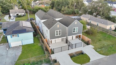 7809 Dyer St, Houston, TX 77088 - photo 6