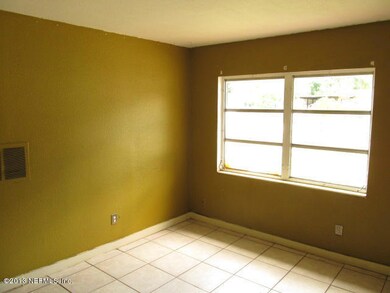 5031 Redstone Dr, Jacksonville, FL 32210 - photo 3