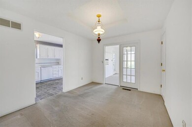 711 Englewood St, Lansing, KS 66043 - photo 7