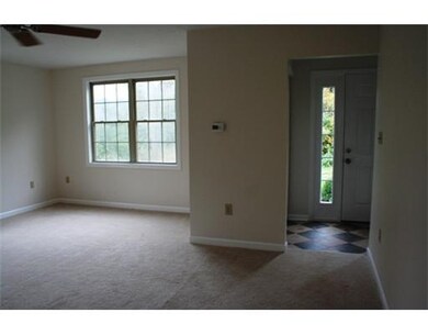 Entry/Foyer.