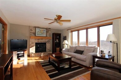 7253 Ziegler Cir, Middleton, WI 53562 - photo 3