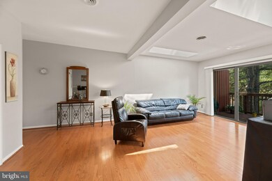 207 Skyhill Rd unit 9, Alexandria, VA 22314 - photo 6