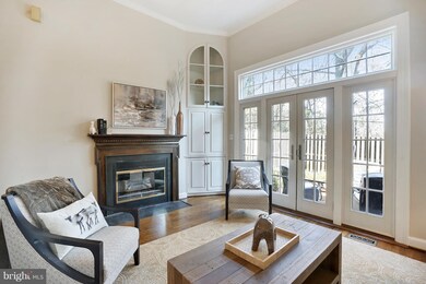 117 Shooters Ct, Alexandria, VA 22314 - photo 5