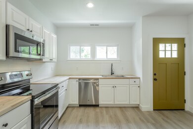 1813 E 4th St, Chattanooga, TN 37404 - photo 5