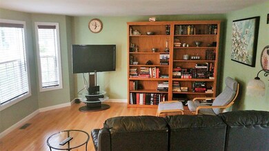 51 Windham Rd, Hudson, NH 03051 - photo 4