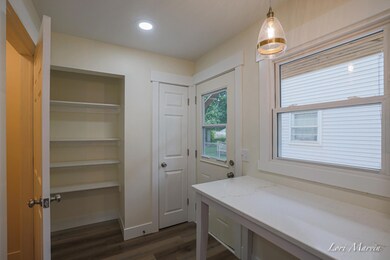 1537 Whiting-10