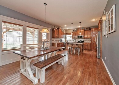 21050 Crestview St, Spring Hill, KS 66083 - photo 5