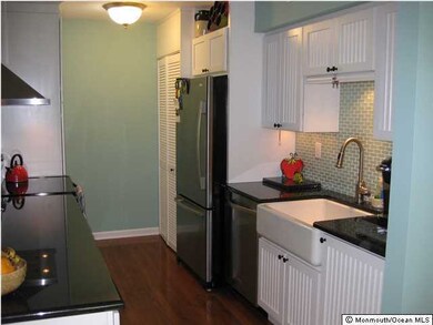 200 Portland Rd unit B14, Highlands, NJ 07732 - photo 3