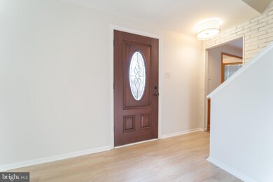 2617 Armada St, Herndon, VA 20171 - photo 6