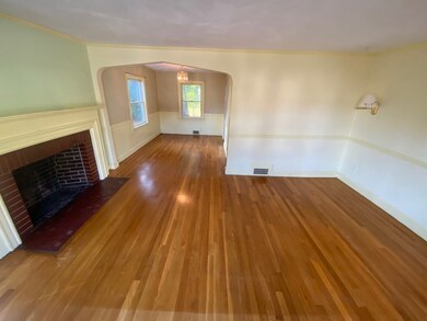 113 Colonial Ave, Waltham, MA 02453 - photo 4