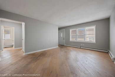 629 S Main St unit BACK, Naperville, IL 60540 - photo 4