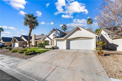 313 Vallarte Dr, Henderson, NV 89014 - photo 4