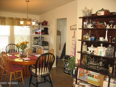 2731 Circle Bar Dining