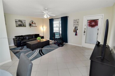 608 Normandy Ln unit M, Delray Beach, FL 33484 - photo 4