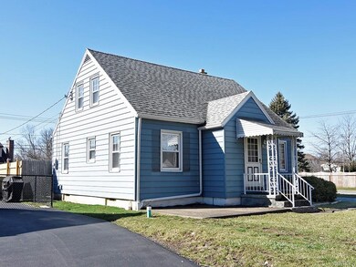 813 Pioneer Dr, North Tonawanda, NY 14120 - photo 3