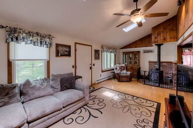 158 Dudley Rd, Oxford, MA 01540 - photo 4