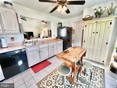 233 Miller Dr, Strasburg, VA 22657 - photo 7