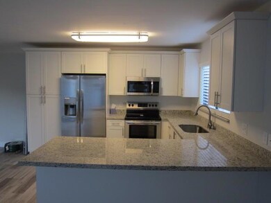 4407 Woodstock Dr unit B, West Palm Beach, FL 33409 - photo 3