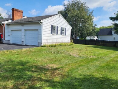 414 Theresa St, Fitchburg, MA 01420 - photo 3