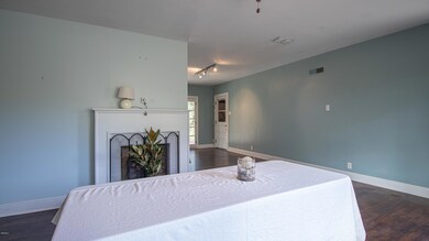 4107 Franklin-104