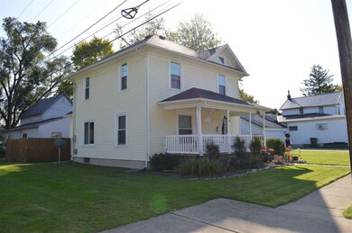 215 W 1st St, Auburn, IN 46706 - photo 4
