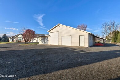 6-web-or-mls-McLean_241126_CypressWay_Gl