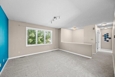 8-web-or-mls-5410 Frost Dr-5