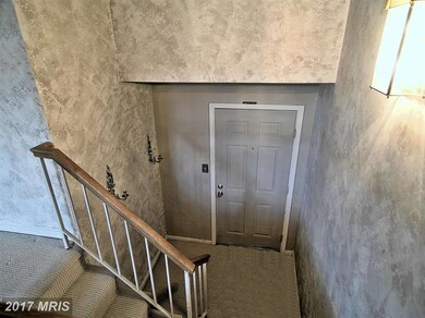 12945 Grays Pointe Rd unit B, Fairfax, VA 22033 - photo 2