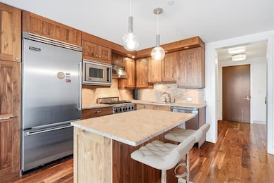 5 Renaissance Square unit 26B, White Plains, NY 10601 - photo 4