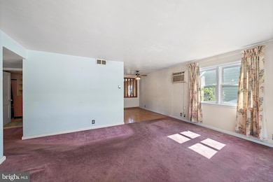 1749 W Marshall St, Norristown, PA 19403 - photo 4