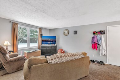 1808-Baker-Street-Haslett-Michigan-windo