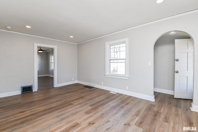 1229 S 8th St, Pekin, IL 61554 - photo 7